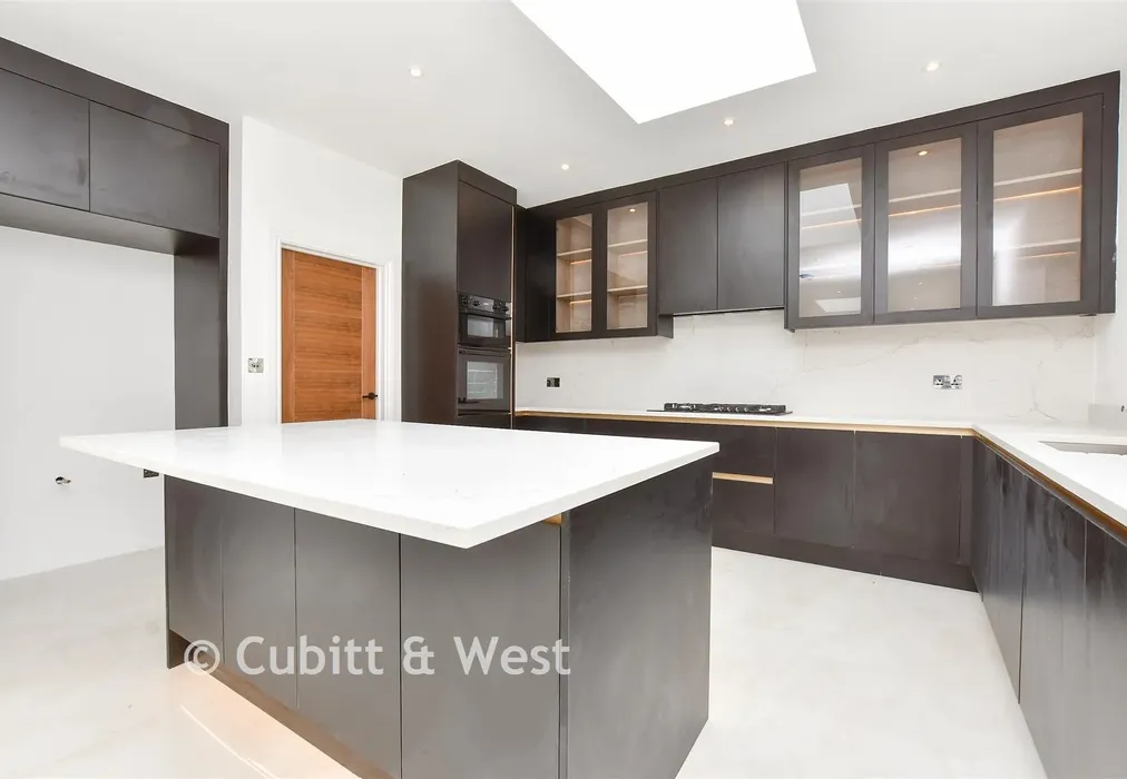 Kitchen/Diner - Cobham Road, Leatherhead, Surrey - Wards of Kent