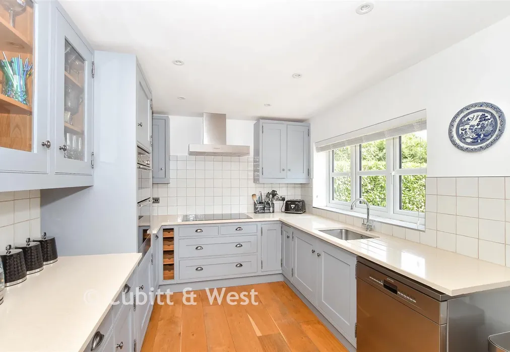 Kitchen/Diner - Rowplatt Lane, Felbridge, West Sussex - Wards of Kent