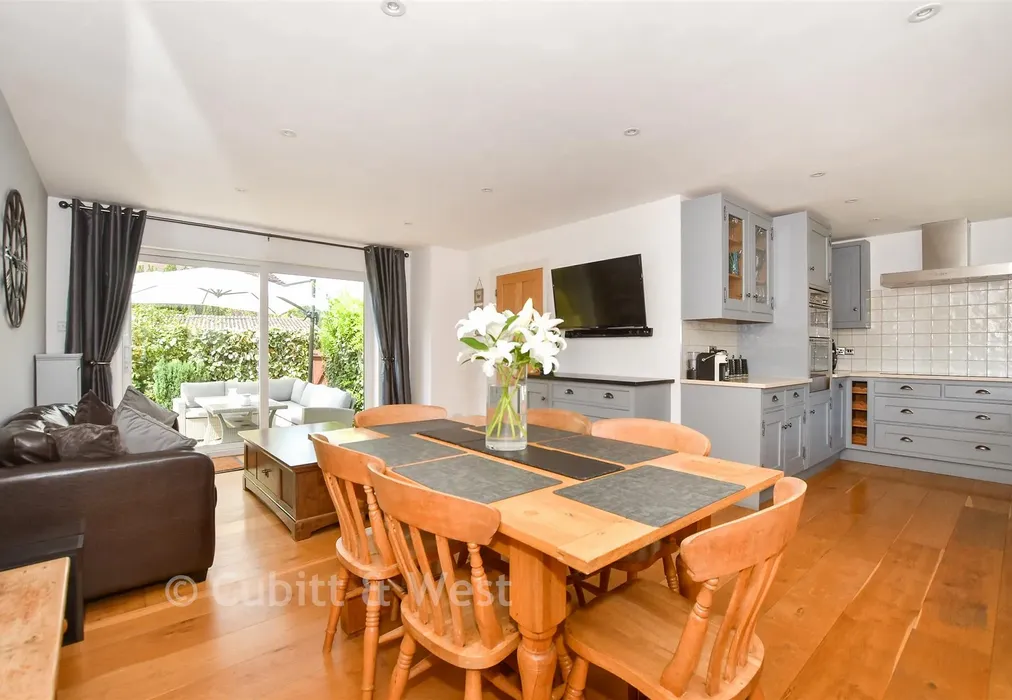 Kitchen/Diner - Rowplatt Lane, Felbridge, West Sussex - Wards of Kent