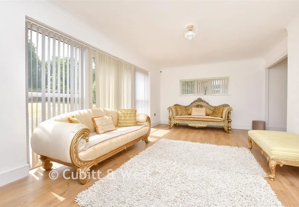 Lounge - Brighton Road, Tadworth, Surrey - Wards of Kent