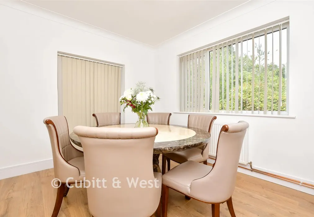 Dining Area - Brighton Road, Tadworth, Surrey - Wards of Kent
