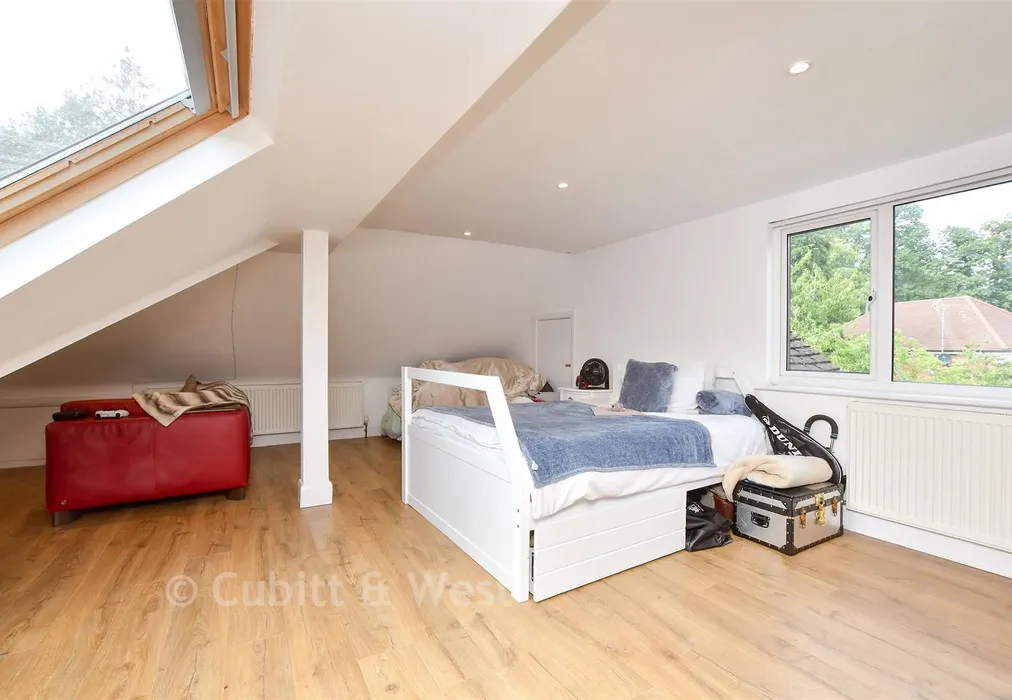 Bedroom 4 - Brighton Road, Tadworth, Surrey - Wards of Kent