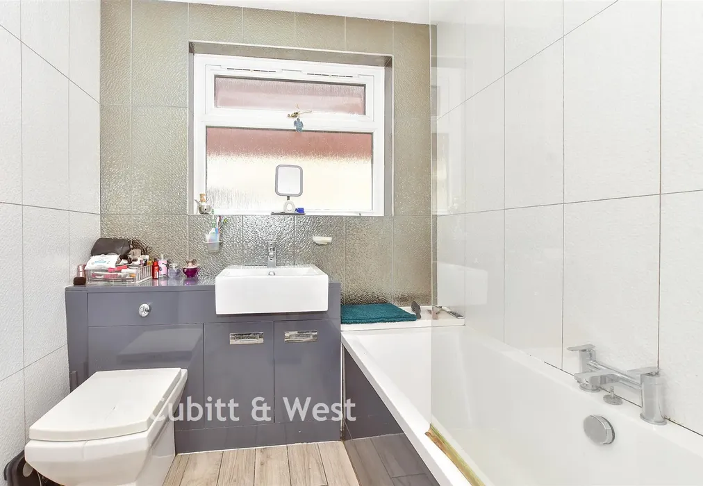 Bathroom - North Crescent, Hayling Island, Hampshire - Wards of Kent