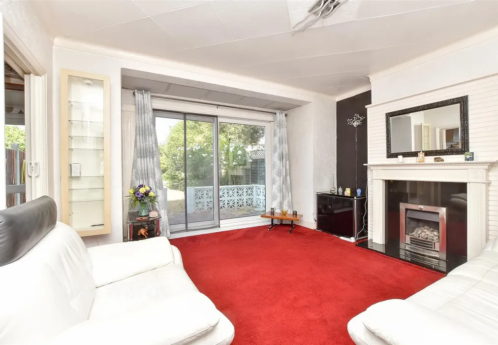 Lounge - Hudson Road, Bexleyheath, Kent - Wards of Kent