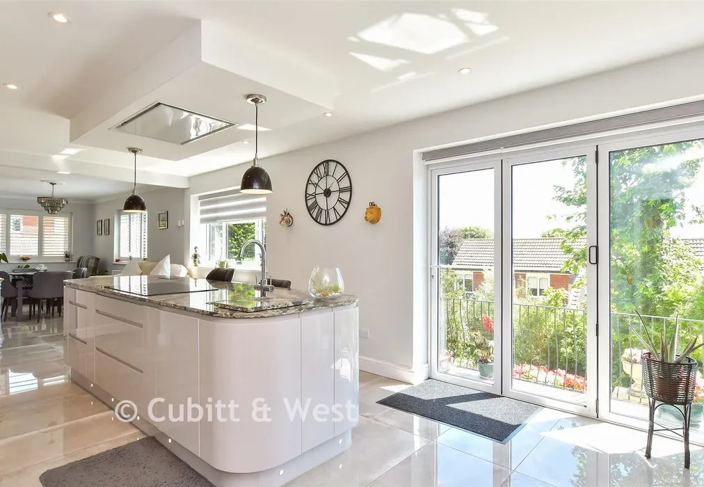 Kitchen - Treetops Close, Woodingdean, Brighton, East Sussex - Wards of Kent