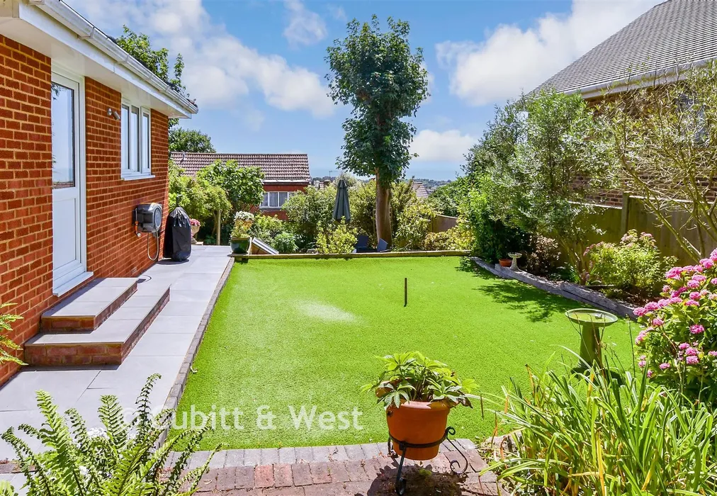 Rear Garden - Treetops Close, Woodingdean, Brighton, East Sussex - Wards of Kent