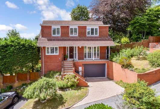 Treetops Close, Woodingdean, Brighton, East Sussex - Wards of Kent