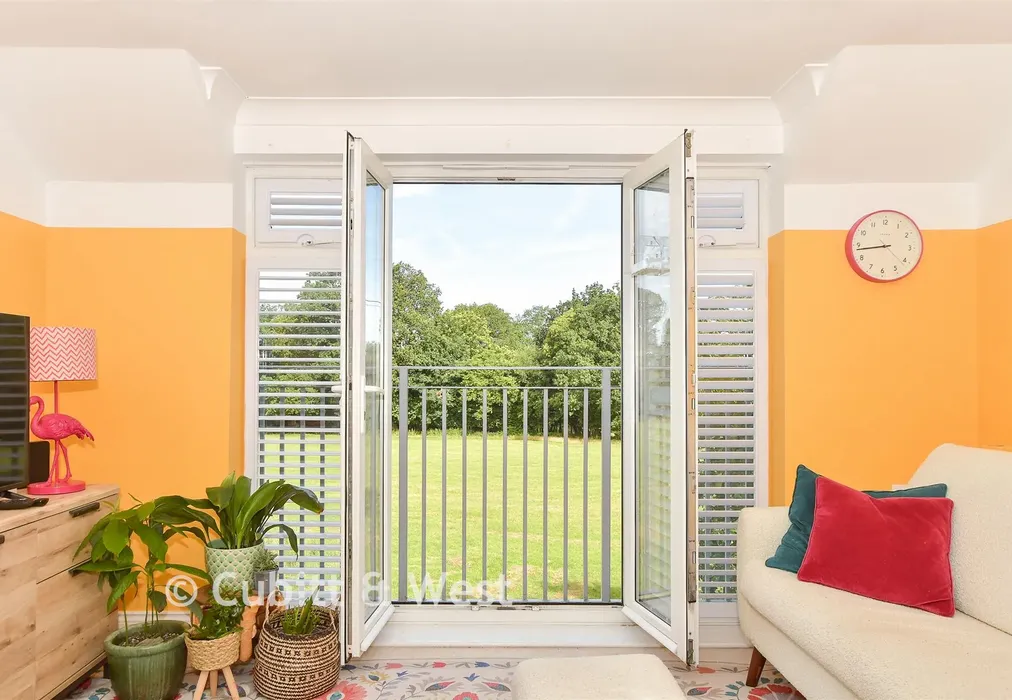 Internal Lifestyle Photograph - Truggers Court, Handcross, Haywards Heath, West Sussex - Wards of Kent