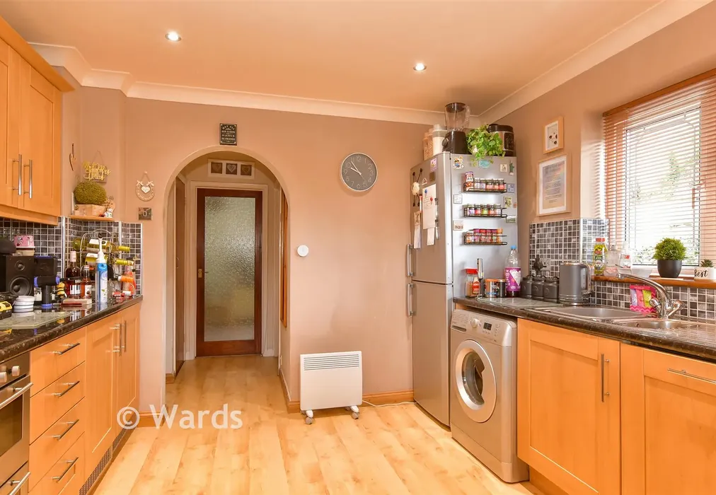Kitchen - Sherwood Avenue, Walderslade, Chatham, Kent - Wards of Kent