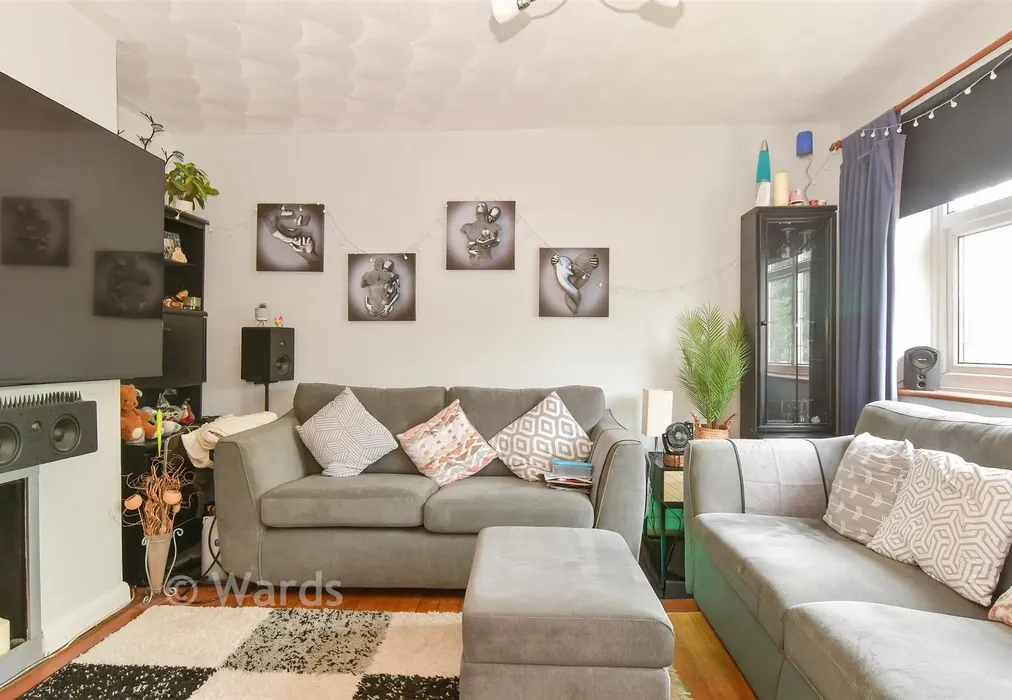 Lounge - Sherwood Avenue, Walderslade, Chatham, Kent - Wards of Kent
