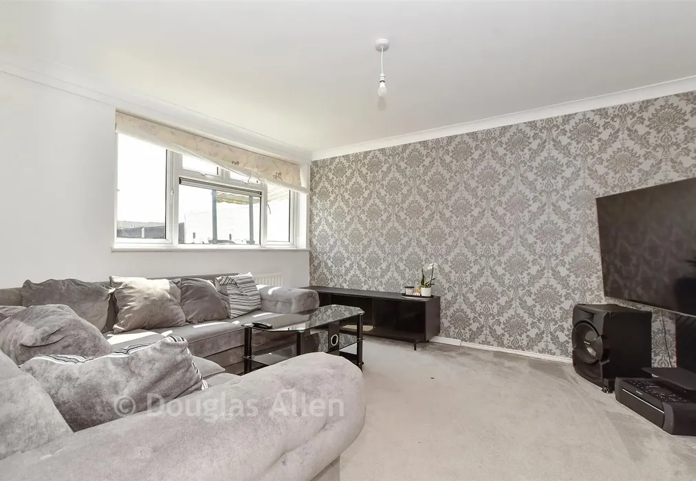Lounge - Grosvenor Drive, Hornchurch, Essex - Wards of Kent