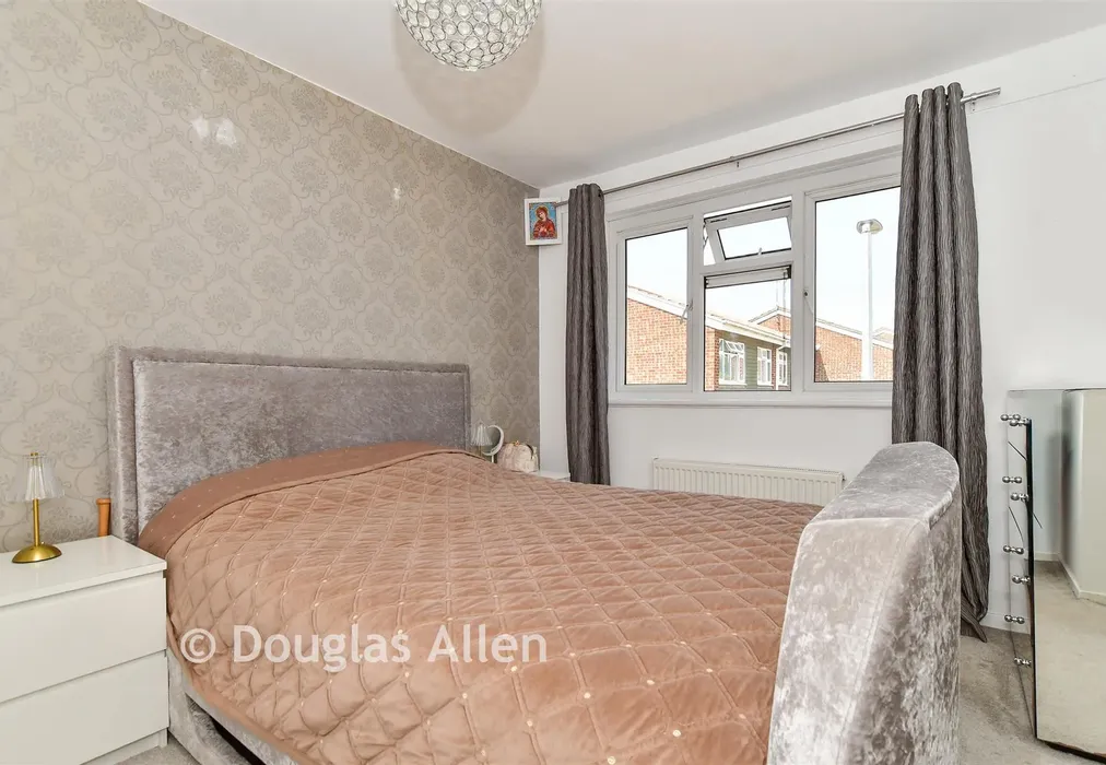 Bedroom 1 - Grosvenor Drive, Hornchurch, Essex - Wards of Kent