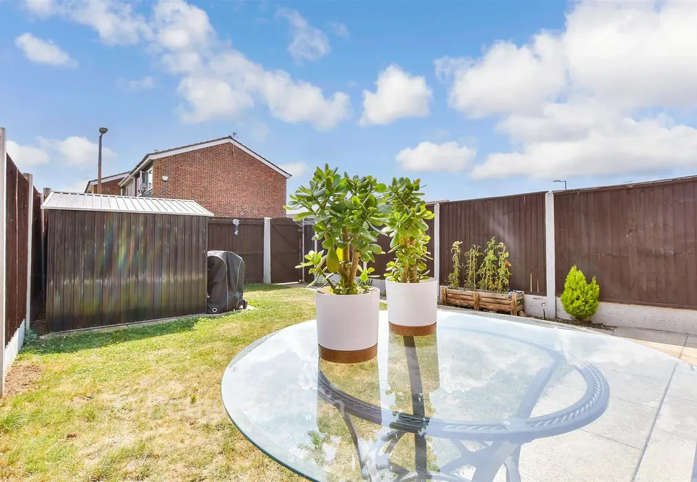 Rear Garden - Grosvenor Drive, Hornchurch, Essex - Wards of Kent