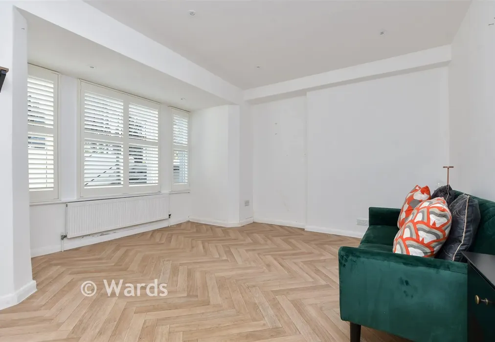 Bedroom 2 - High Street, Broadstairs, Kent - Wards of Kent