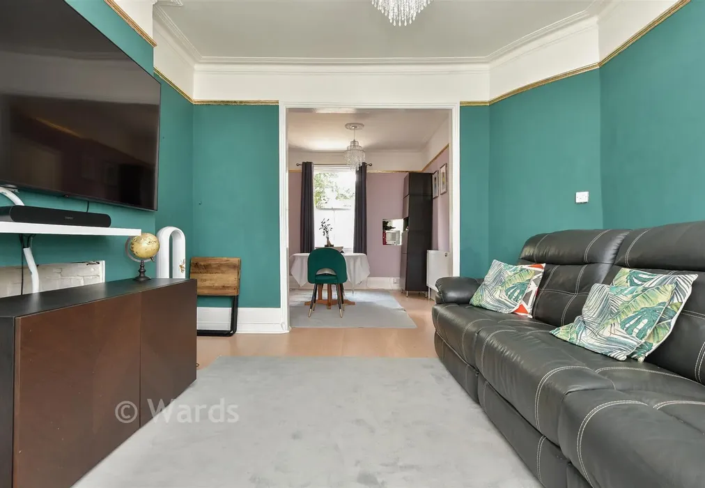 Lounge - High Street, Broadstairs, Kent - Wards of Kent