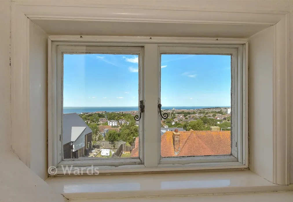 Internal Lifestyle Photograph - Borstal Hill, Whitstable, Kent - Wards of Kent