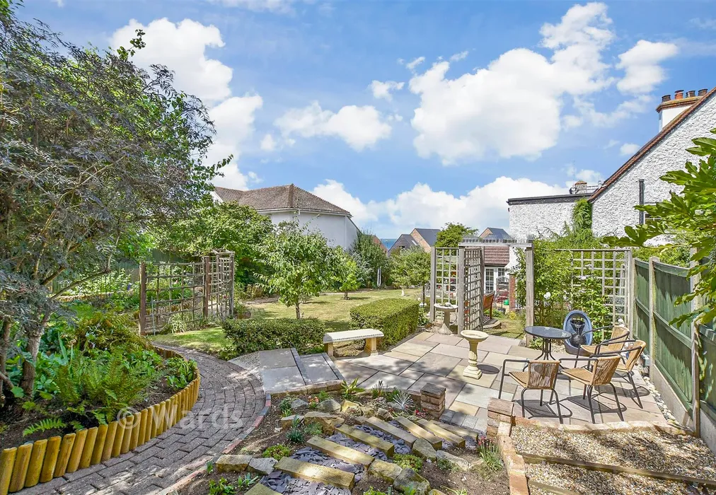 Rear Garden - Borstal Hill, Whitstable, Kent - Wards of Kent