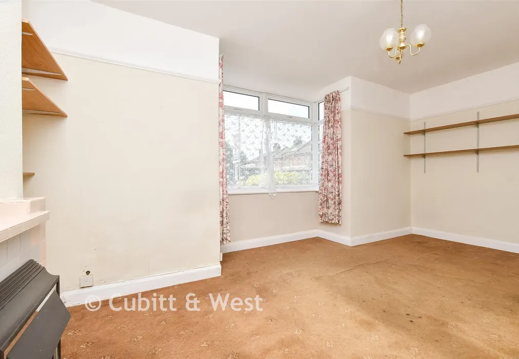 Lounge - Manor Lane, Sutton, Surrey - Wards of Kent