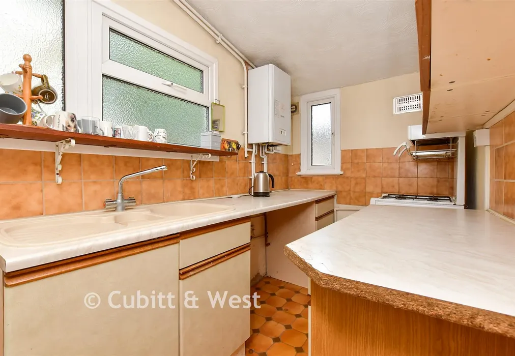 Kitchen - Manor Lane, Sutton, Surrey - Wards of Kent