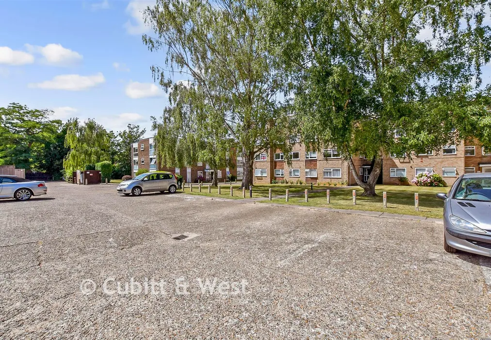 Driveway/Parking - Mulgrave Road, Sutton, Surrey - Wards of Kent