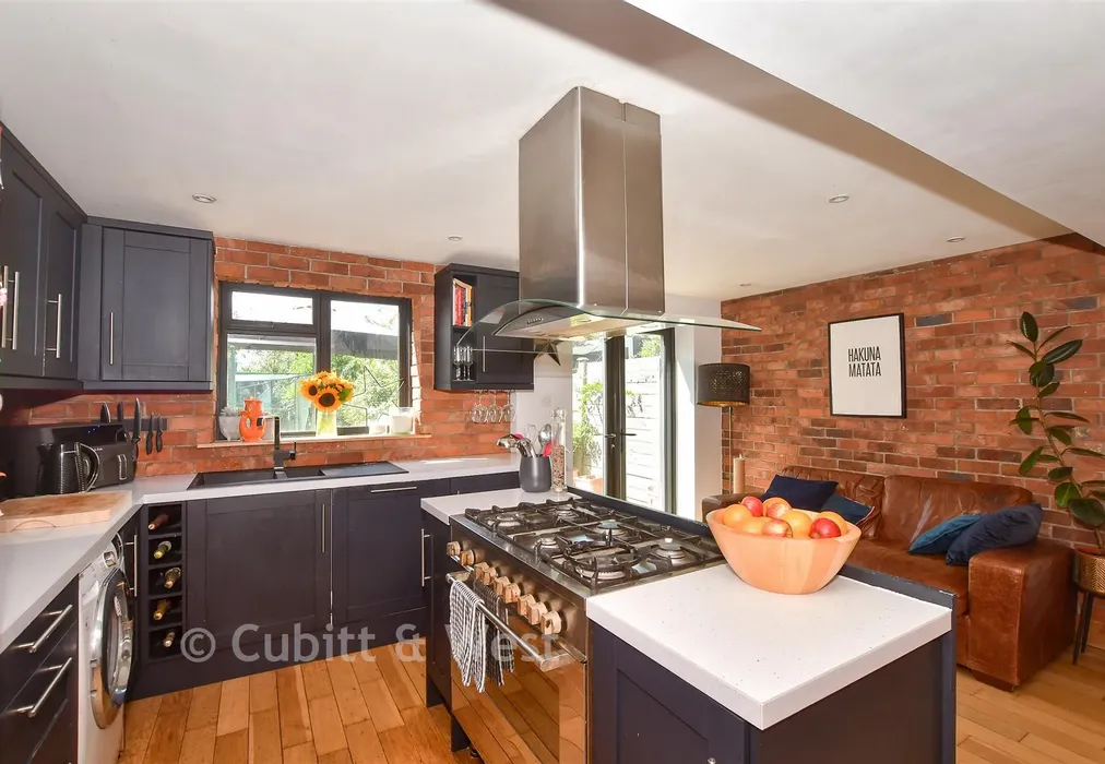 Kitchen/Diner - Frant Field, Edenbridge, Kent - Wards of Kent