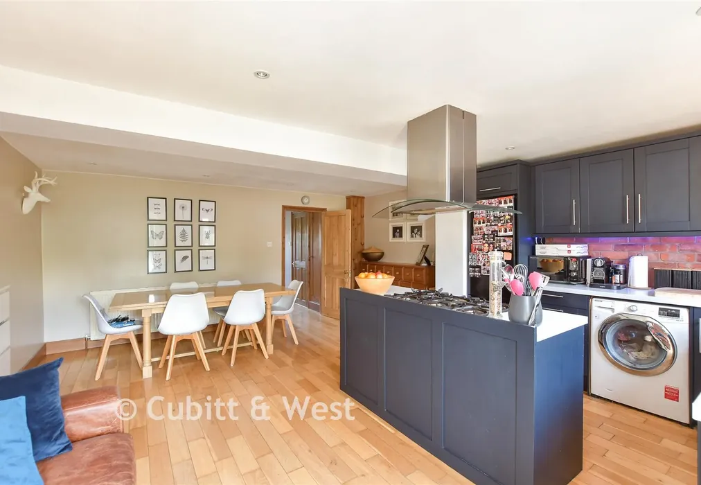 Kitchen/Diner - Frant Field, Edenbridge, Kent - Wards of Kent