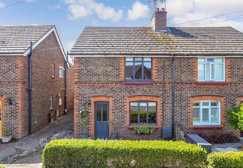 External (Web) - Frant Field, Edenbridge, Kent - Wards of Kent