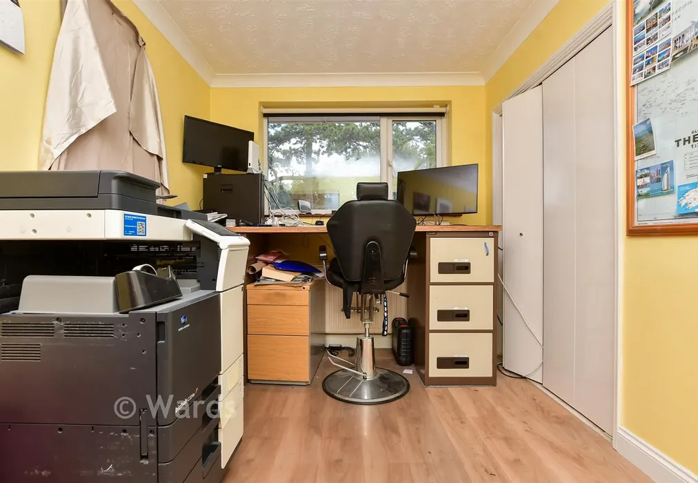 Bedroom 4 - Westgate Bay Avenue, Westgate-On-Sea, Kent - Wards of Kent