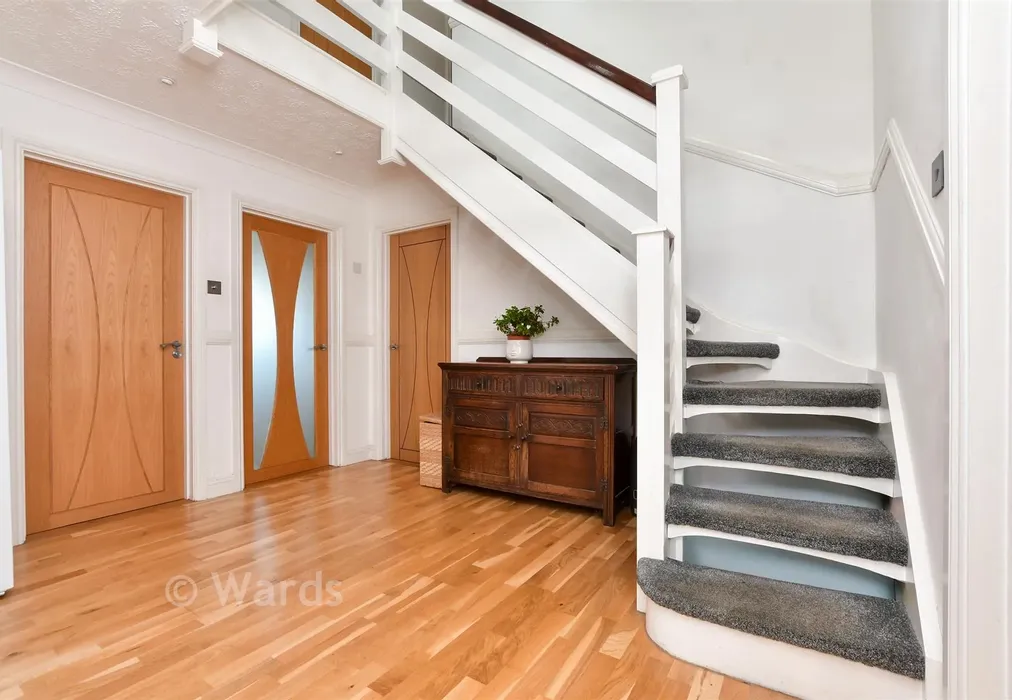 Entrance Hall - Westgate Bay Avenue, Westgate-On-Sea, Kent - Wards of Kent