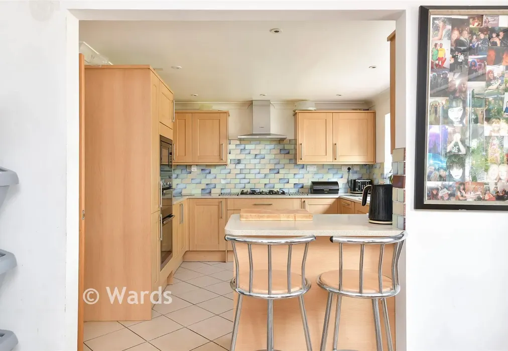 Kitchen - Westgate Bay Avenue, Westgate-On-Sea, Kent - Wards of Kent