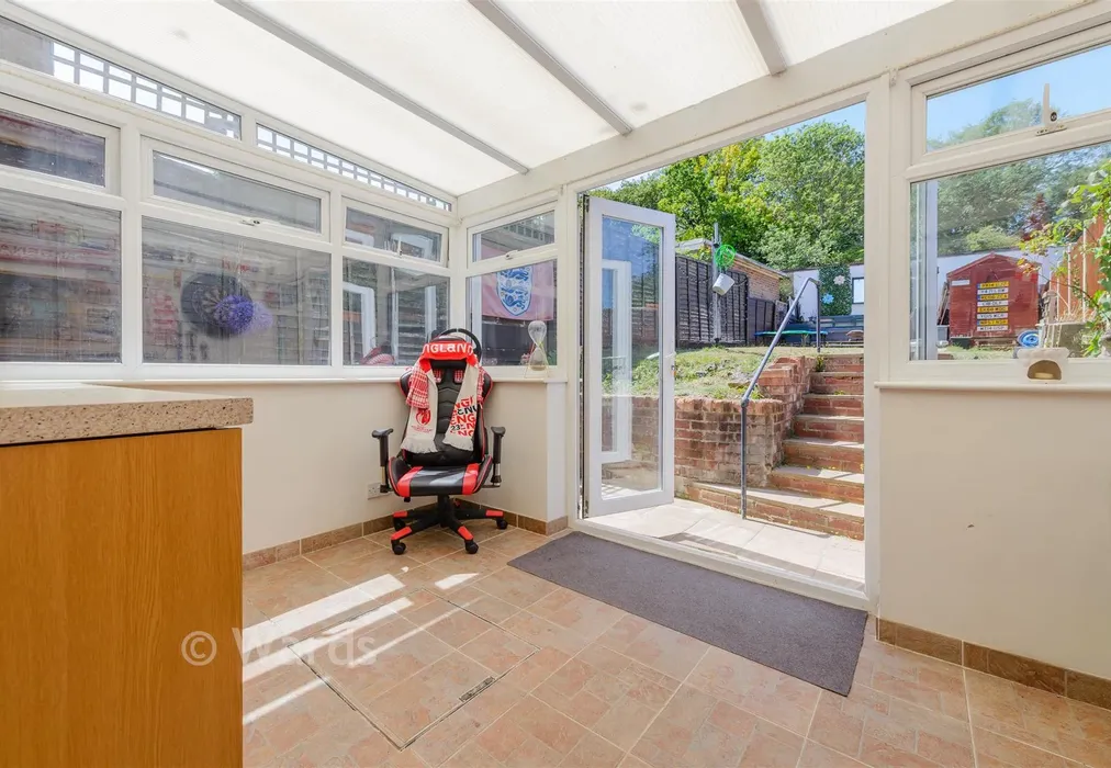 Conservatory - Settington Avenue, Chatham, Kent - Wards of Kent