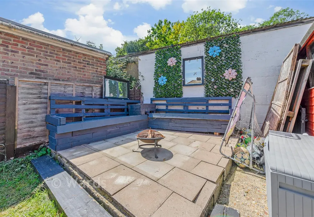 Patio / Decking - Settington Avenue, Chatham, Kent - Wards of Kent