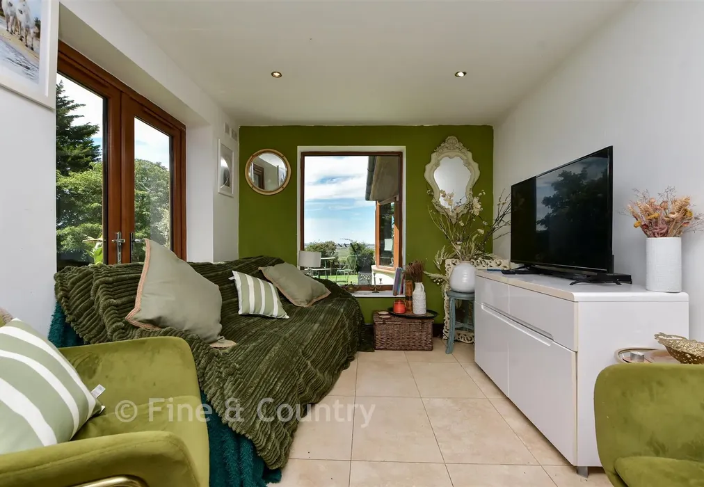 Kitchen/Breakfast/Family Room - Wraik Hill, Whitstable, Kent - Wards of Kent