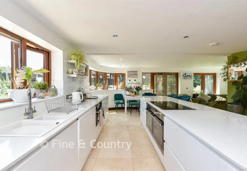 Kitchen/Breakfast/Family Room - Wraik Hill, Whitstable, Kent - Wards of Kent