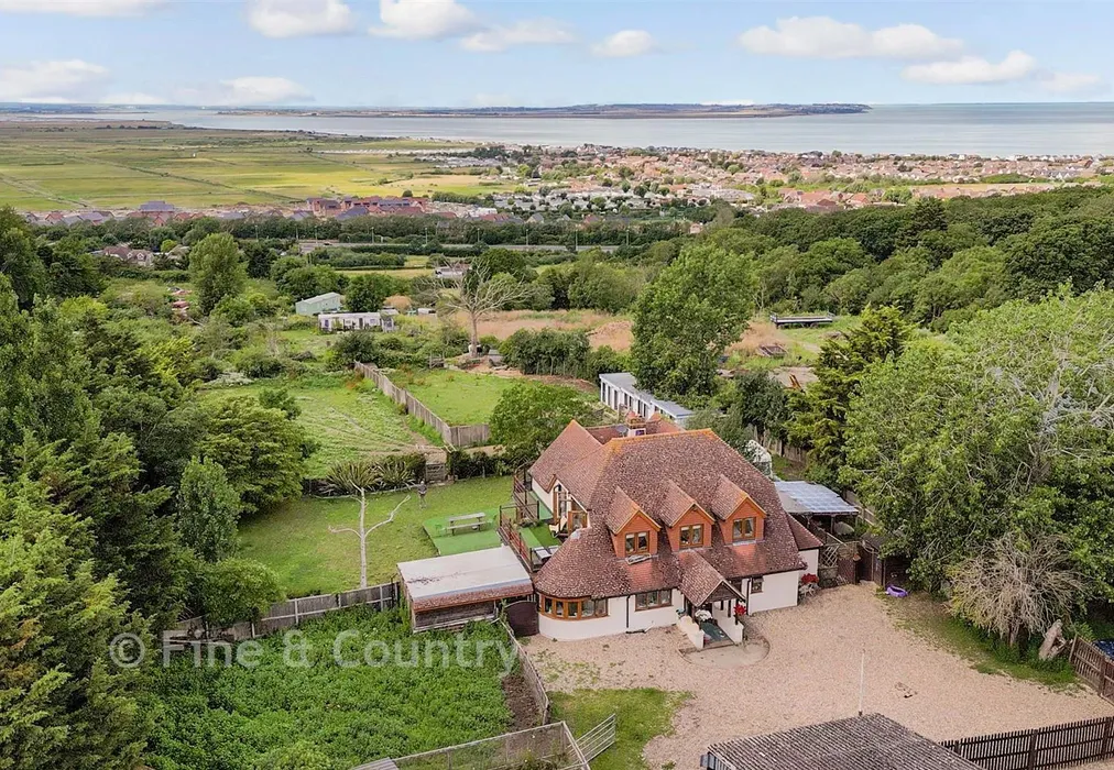 Aerial View 2 - Wraik Hill, Whitstable, Kent - Wards of Kent