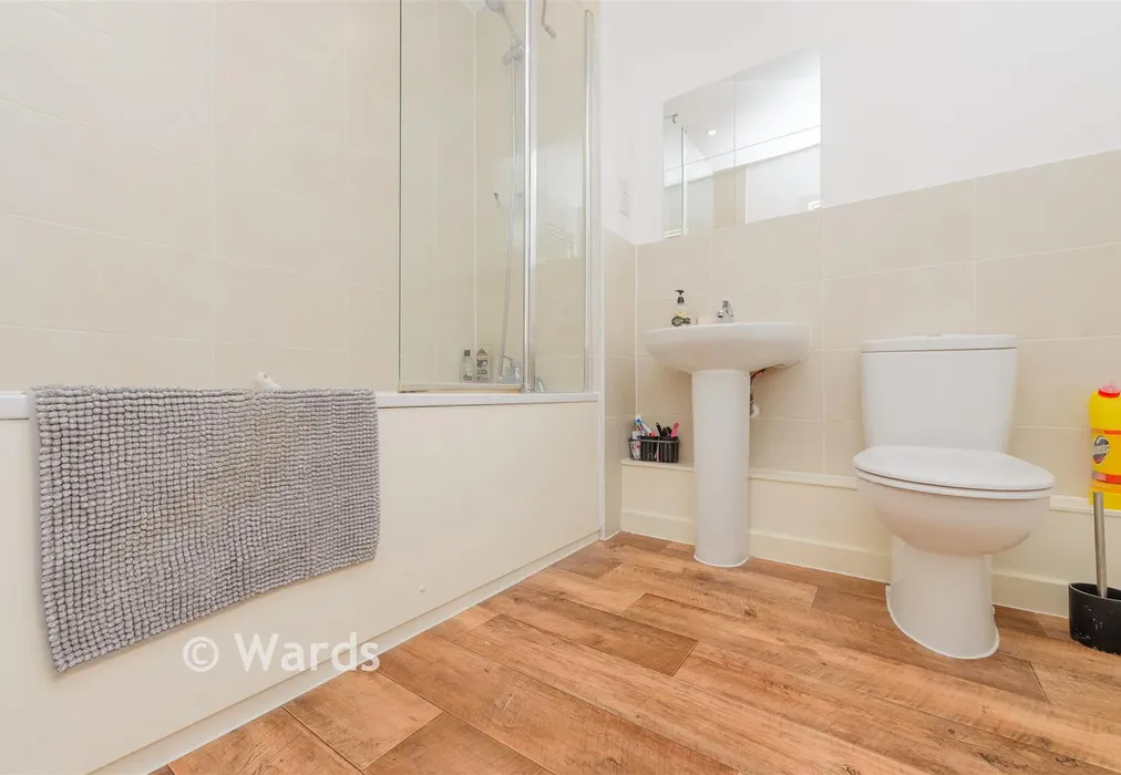 Bathroom - Pilots View, Horsted Park, Chatham, Kent - Wards of Kent