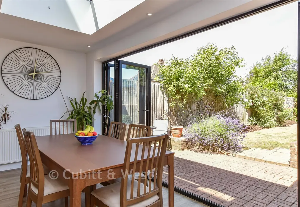 Internal Lifestyle Photograph - Old Shoreham Road, Hove, East Sussex - Wards of Kent