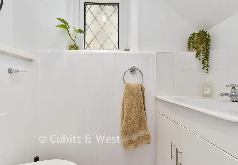 Internal Feature - Old Shoreham Road, Hove, East Sussex - Wards of Kent