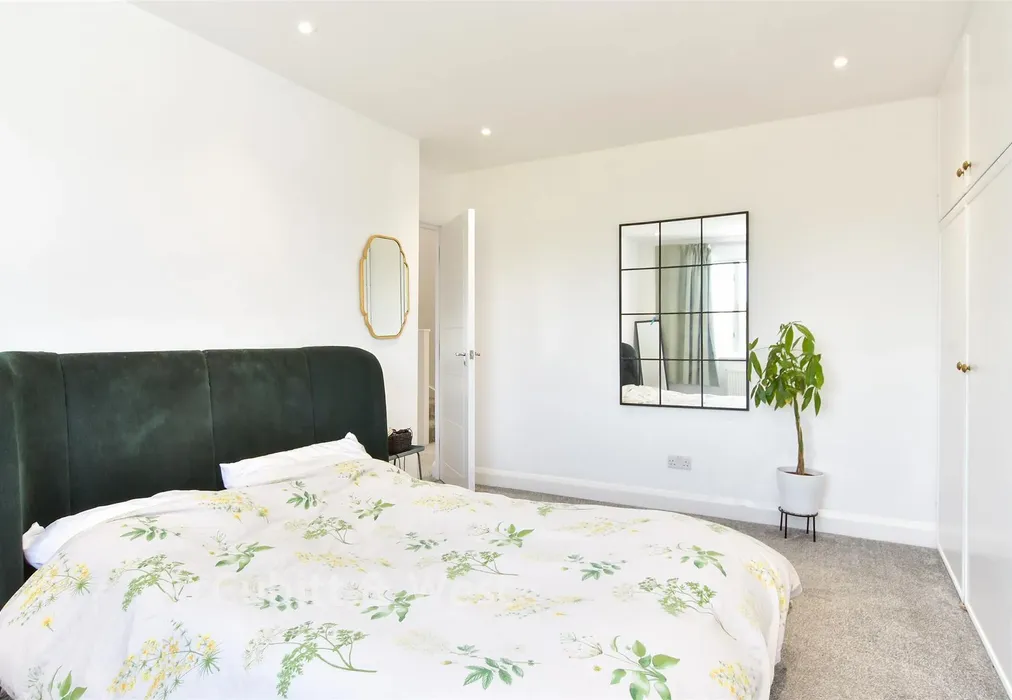 Bedroom 3 - Old Shoreham Road, Hove, East Sussex - Wards of Kent