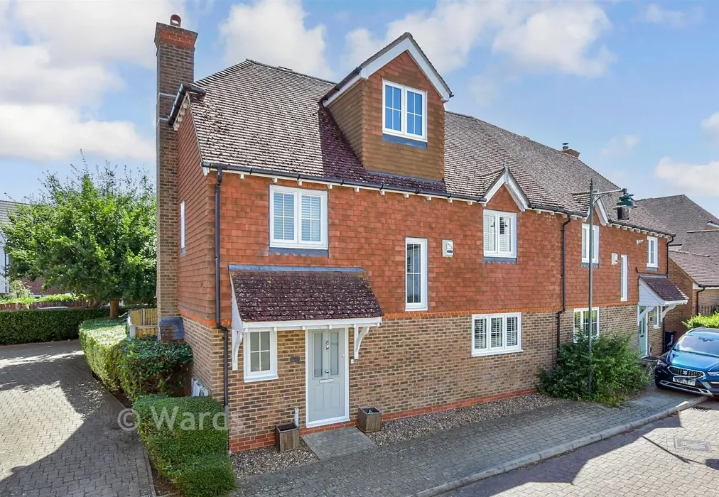 External (Web). - Alderwick Grove, Kings Hill, West Malling, Kent - Wards of Kent