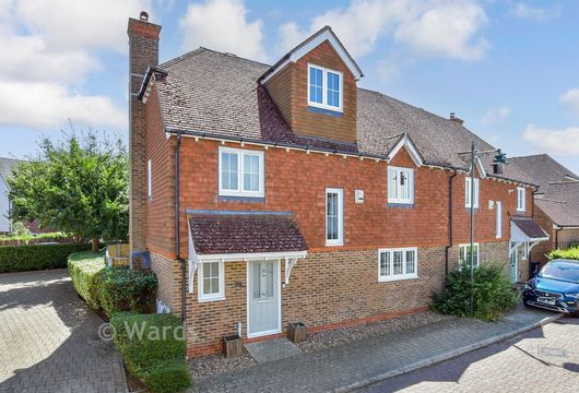 Alderwick Grove, Kings Hill, West Malling, Kent - Wards of Kent