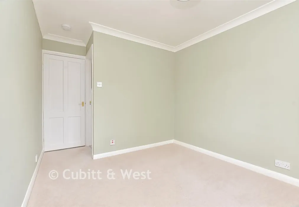 Bedroom 2 - Kingscroft Road, Leatherhead, Surrey - Wards of Kent