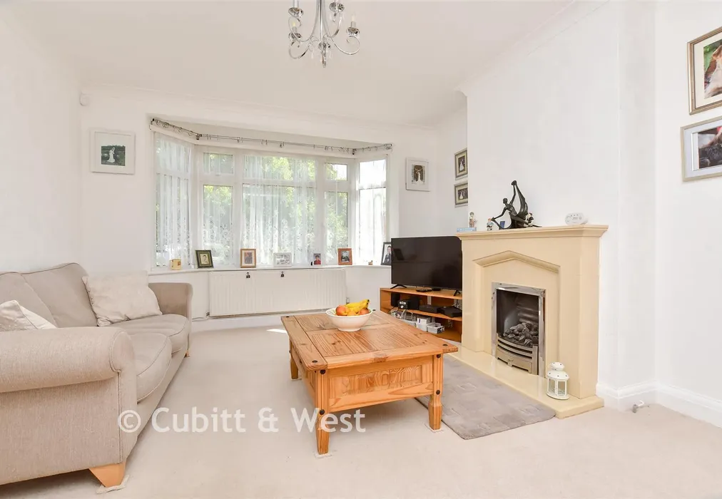 Lounge - Kingscroft Road, Leatherhead, Surrey - Wards of Kent