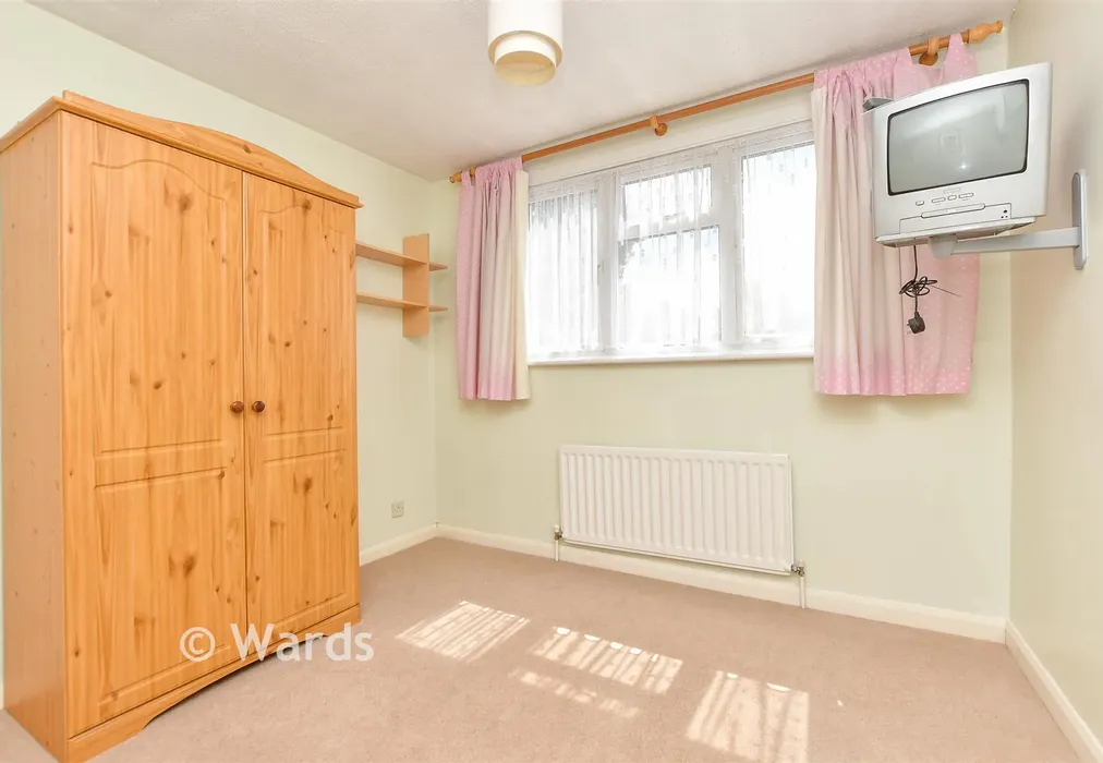 Bedroom 2 - Grove Park Avenue, Sittingbourne, Kent - Wards of Kent