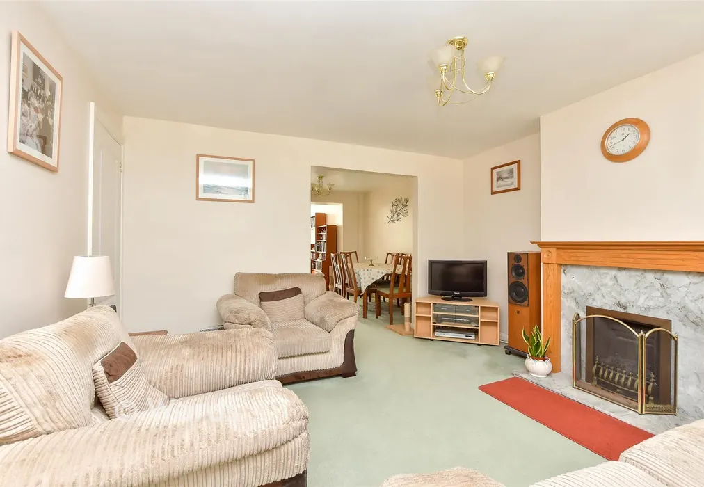 Lounge - Grove Park Avenue, Sittingbourne, Kent - Wards of Kent
