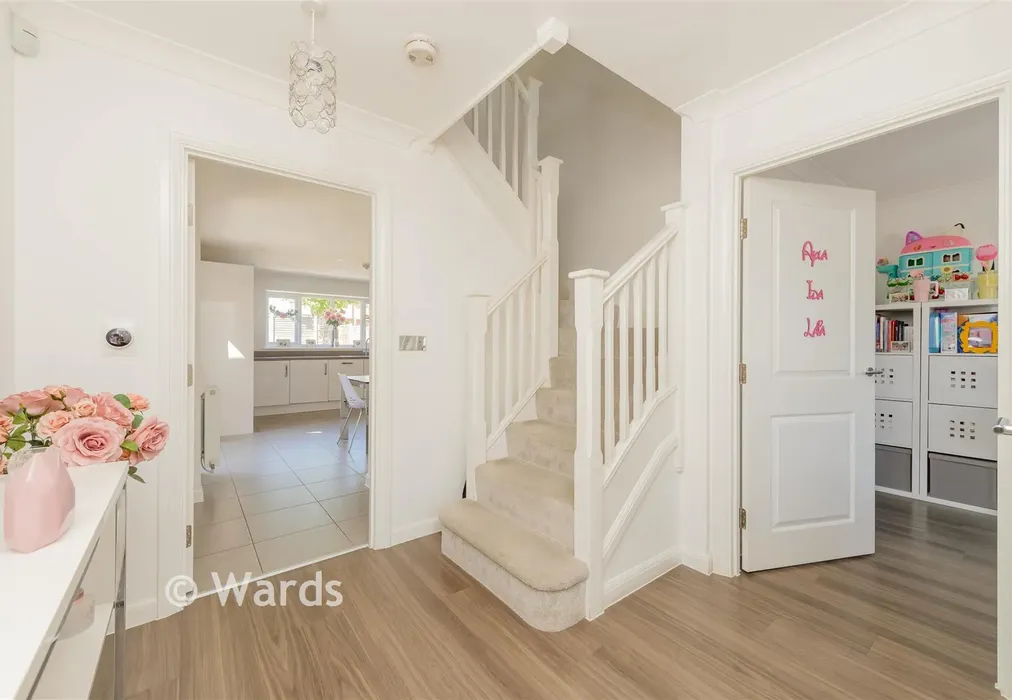 Hallway - Castleridge Drive, Greenhithe, Kent - Wards of Kent