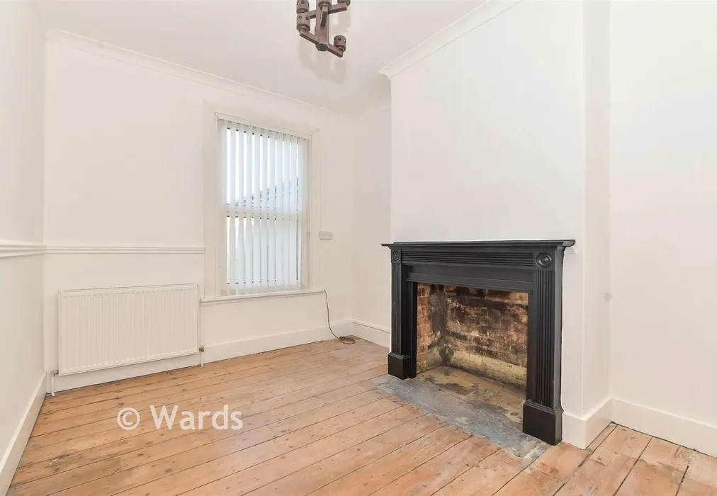 Dining Room - Frampton Road, Hythe, Kent - Wards of Kent