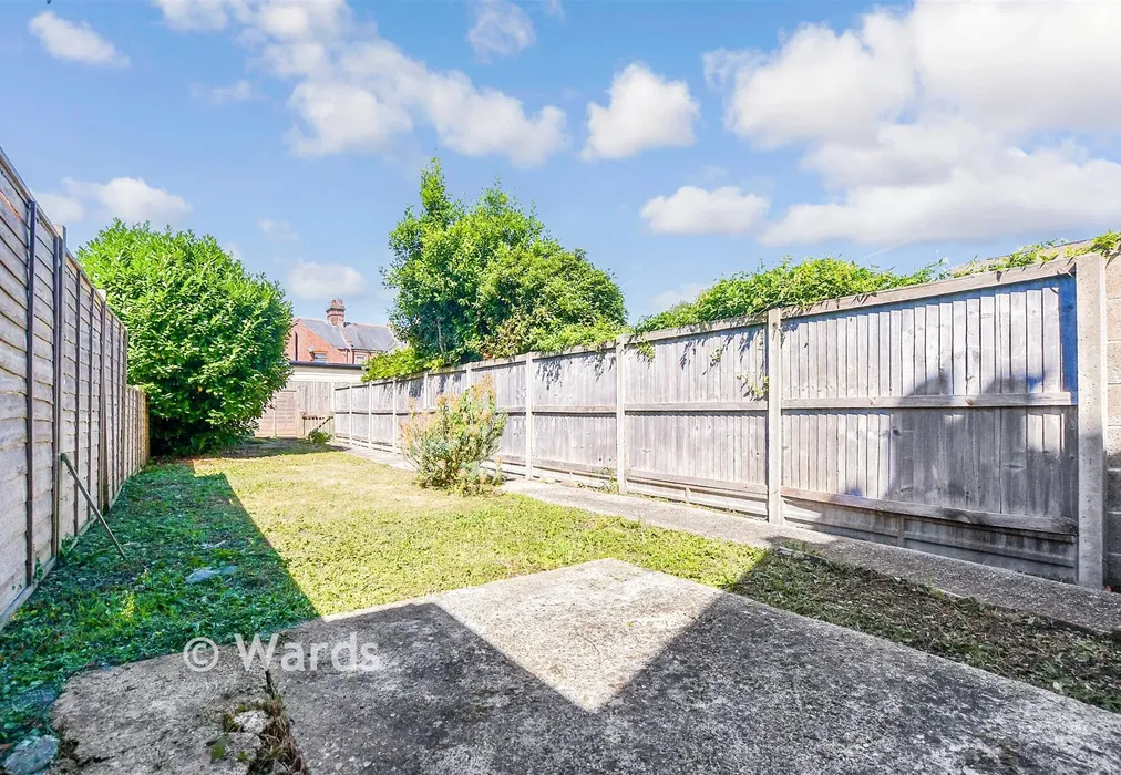 Rear Garden - Frampton Road, Hythe, Kent - Wards of Kent