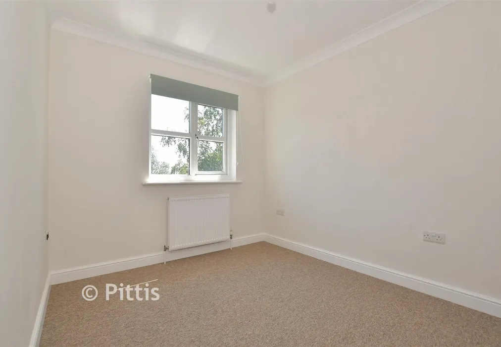 Bedroom 2 - Upton Road, Ryde, Isle of Wight - Wards of Kent