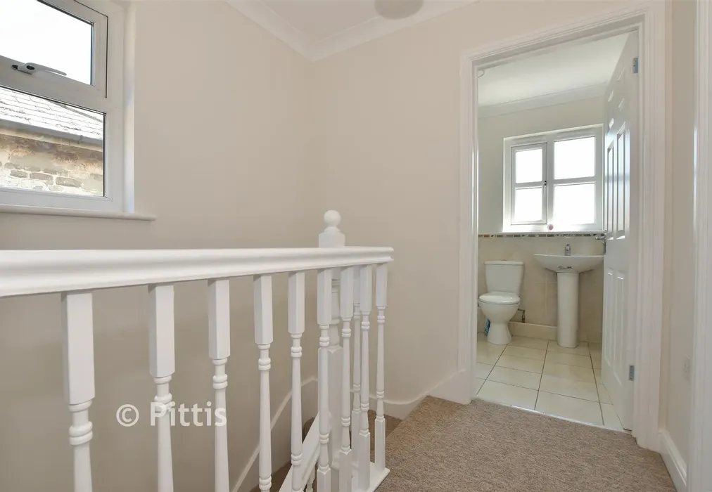 Internal Lifestyle Photograph - Upton Road, Ryde, Isle of Wight - Wards of Kent